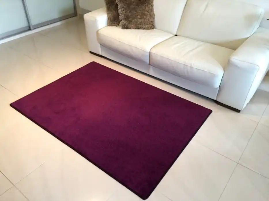 Levný Kusový fialový koberec Eton - 57 x 120 cm