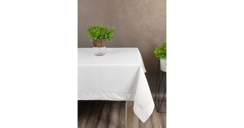 Výhodná Nabídka Luxusní ubrus Blanka ažur 140 × 240 cm - krémová/zlatá