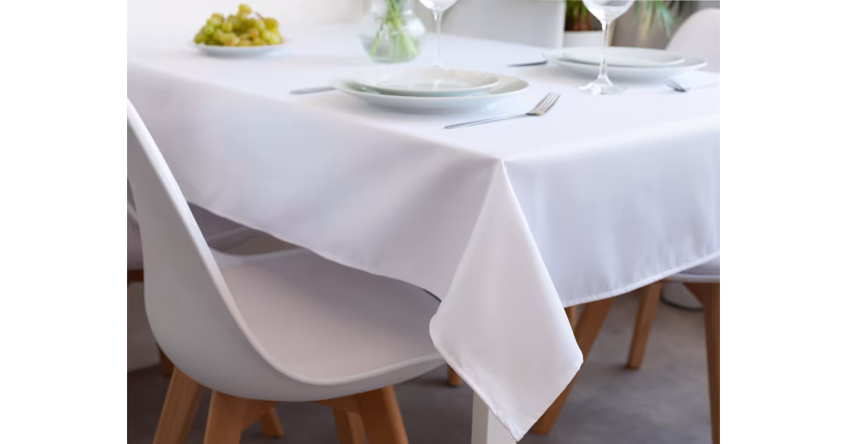 Luxusní ubrus s nešpinivou úpravou 140 × 160 cm – bílý Sezónní Sleva