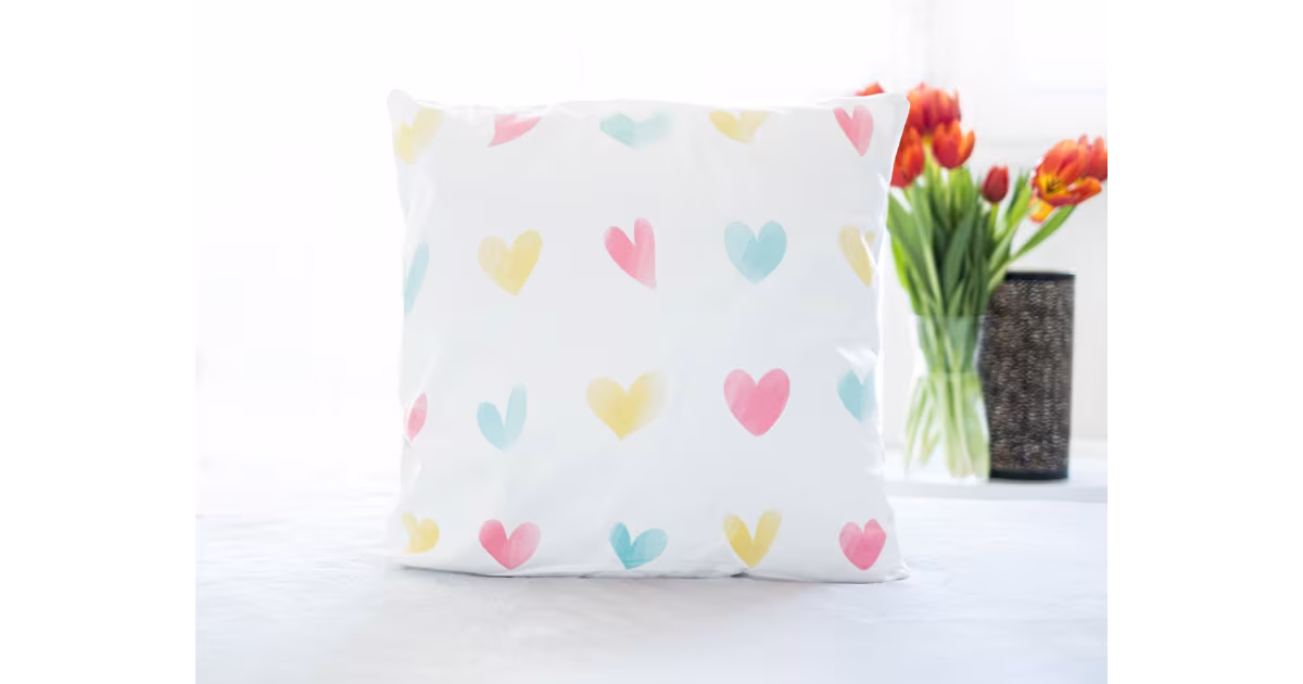 Poslední Šance Mikroplyšový povlak na polštářek 45 × 45 cm – Love 2