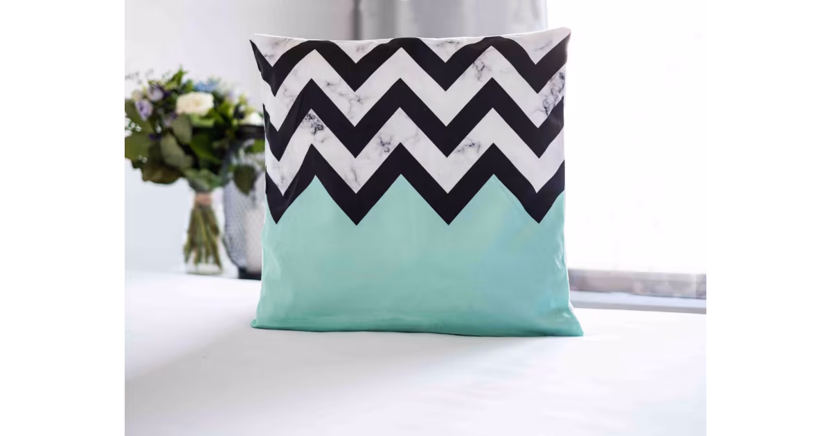 Mikroplyšový povlak na polštářek 45 × 45 cm – Mramor No. 1 Rychlé Dodání