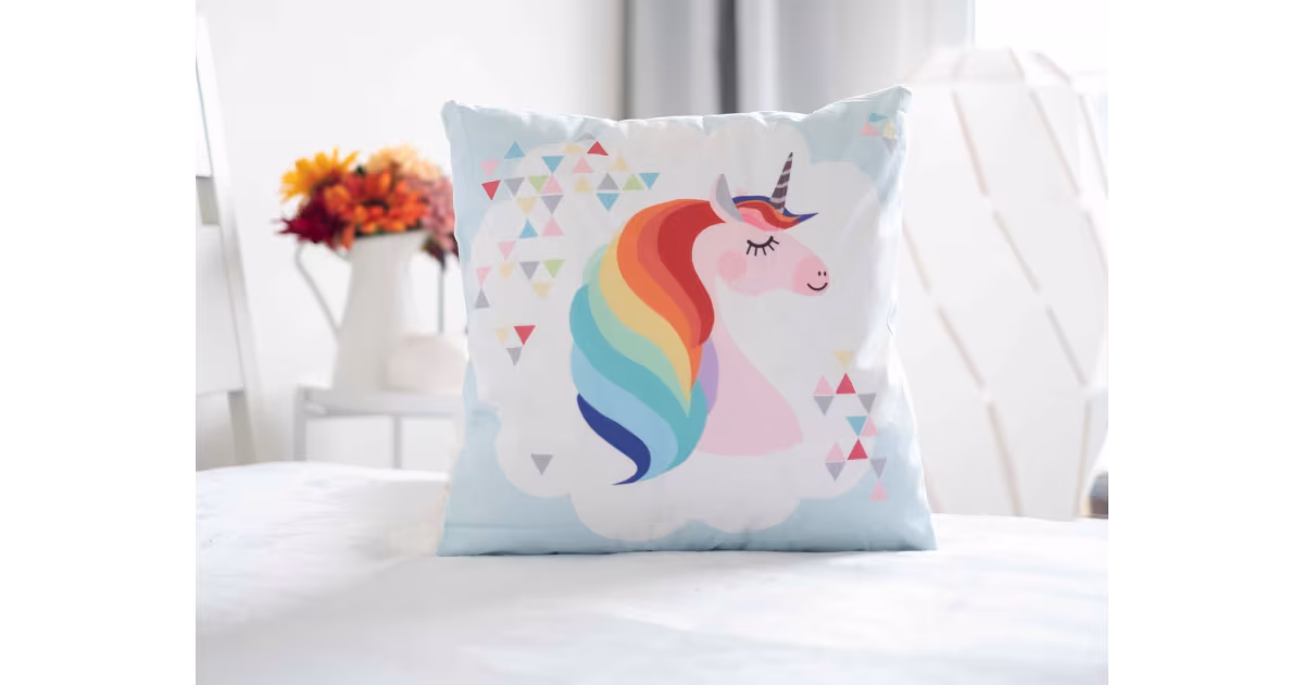Cenově Výhodný Mikroplyšový povlak na polštářek 45 × 45 cm – Unicorn 3