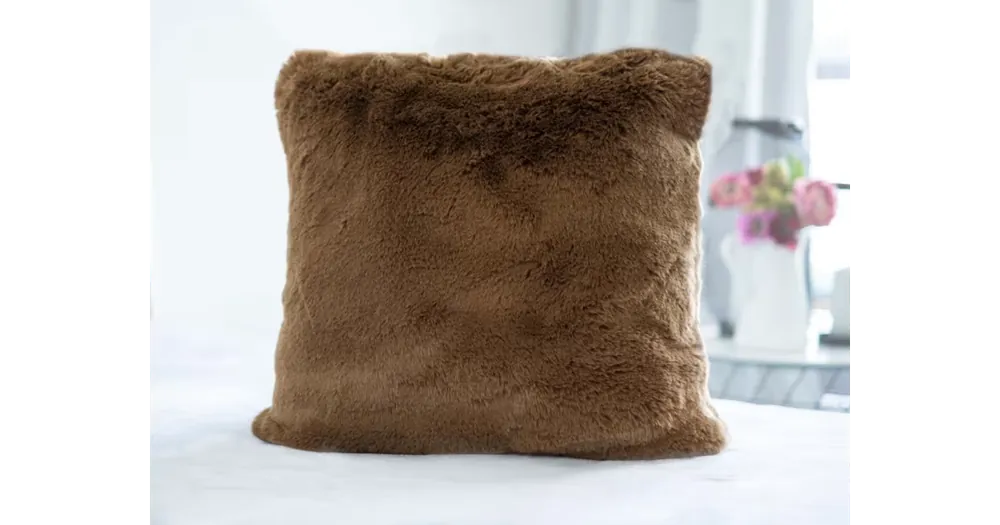 Polštář z umělé kožešiny Alessio 50 × 50 cm – hnědá Koupit Online