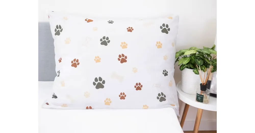 Must-Have Povlak na polštář 70 × 90 cm – Tlapičky bílé