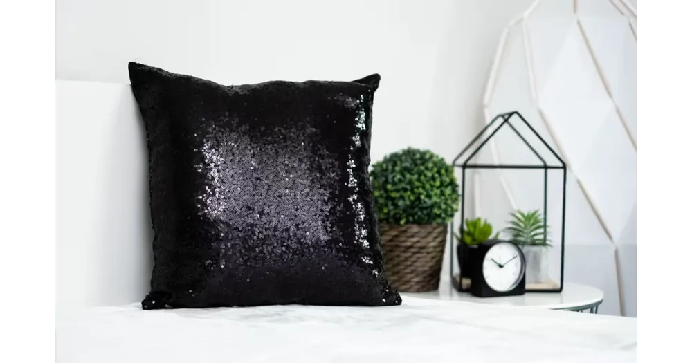 Odeslání Ihned POVLAK NA POLŠTÁŘEK s flitry 40x40cm - černý