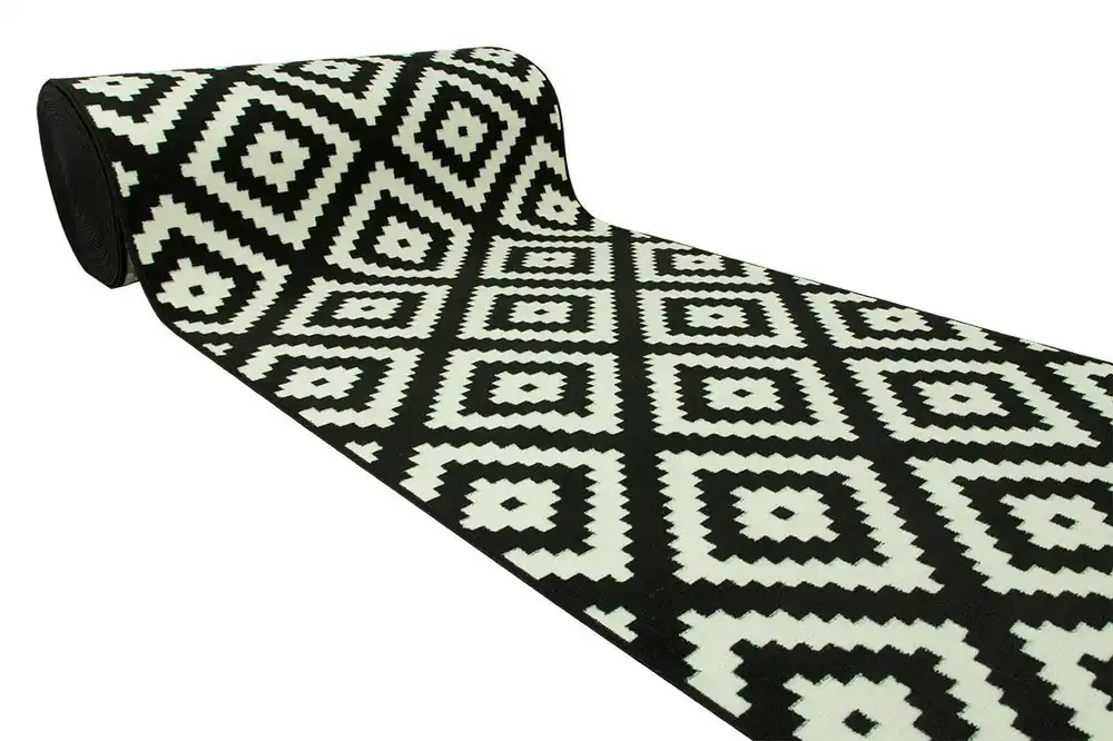Zlevněný Běhoun White 1204/81 - černý