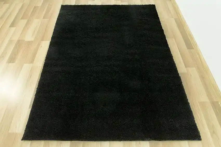 Nová Kolekce Koberec Bolero 01820 černý
